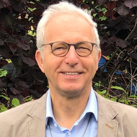 Ostergruß von Pfarrer Hüsing